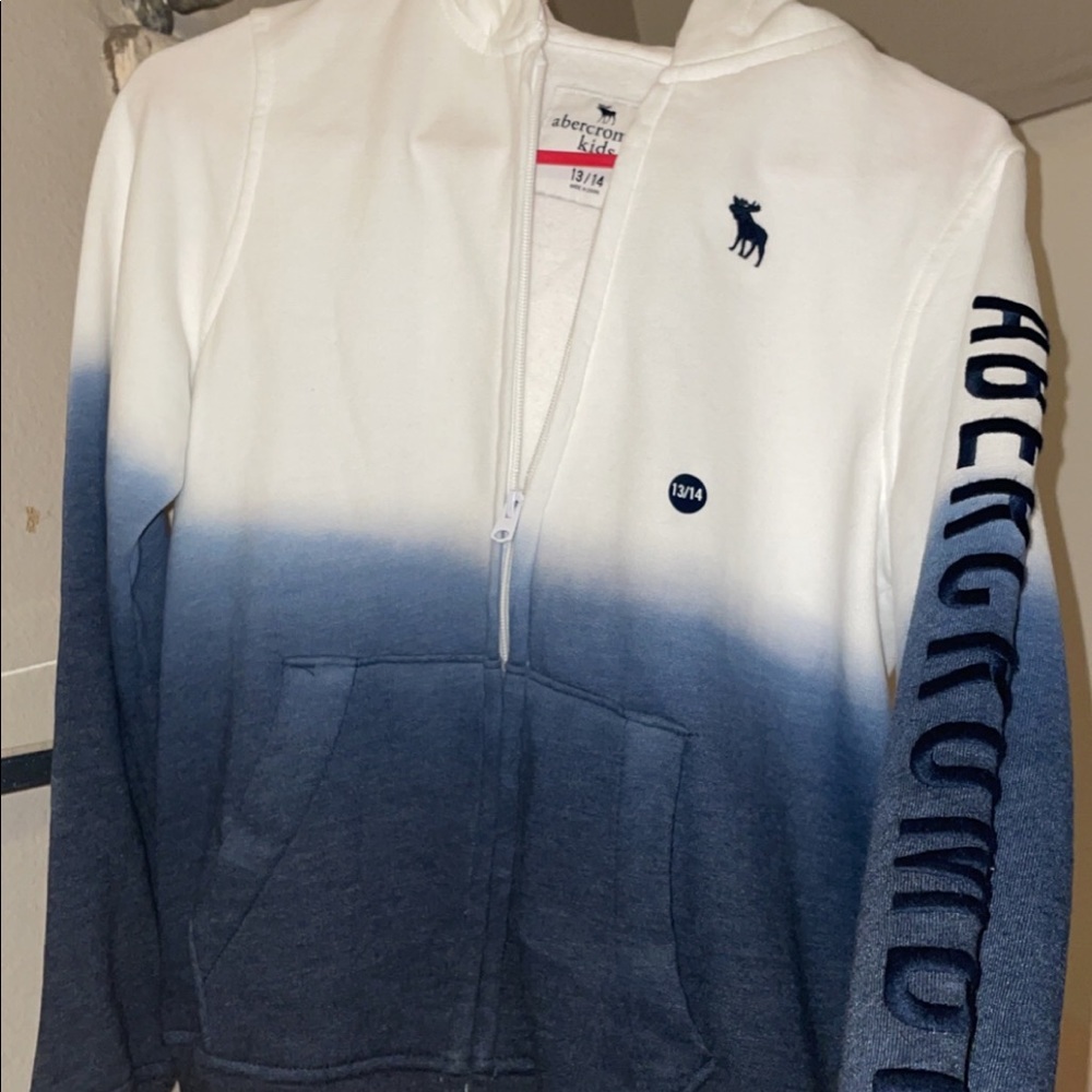 Abercrombie kids white and blue zip up jacket 13/14